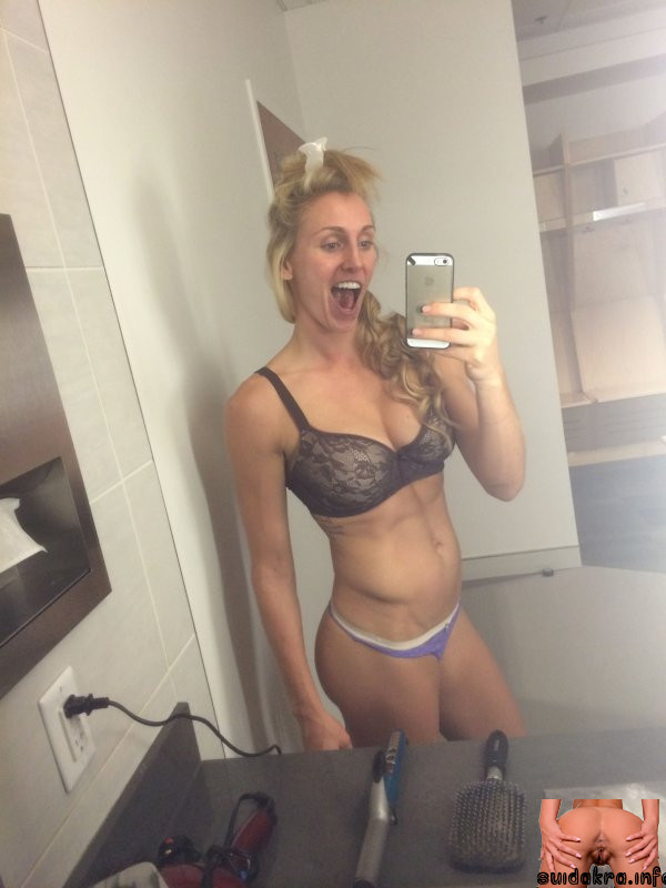 charlotte flair nude pictures leaked charlotte flair planet